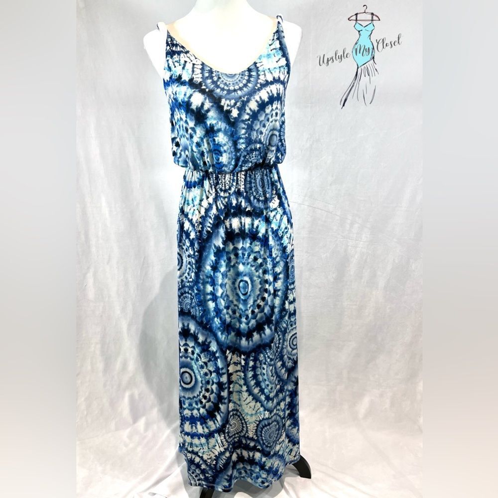 Gilli blue and white burst tie dye twist strap maxi dress size small